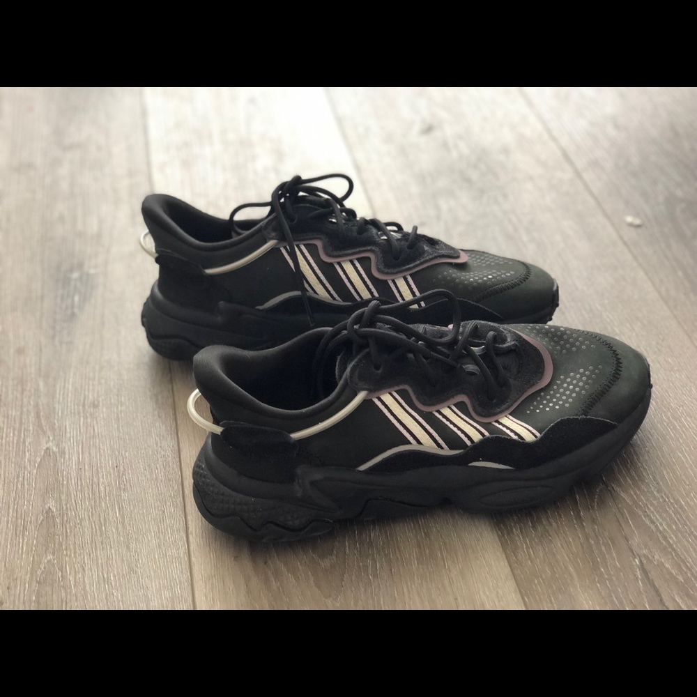 BLACK Ozweego adidas | UNISEX